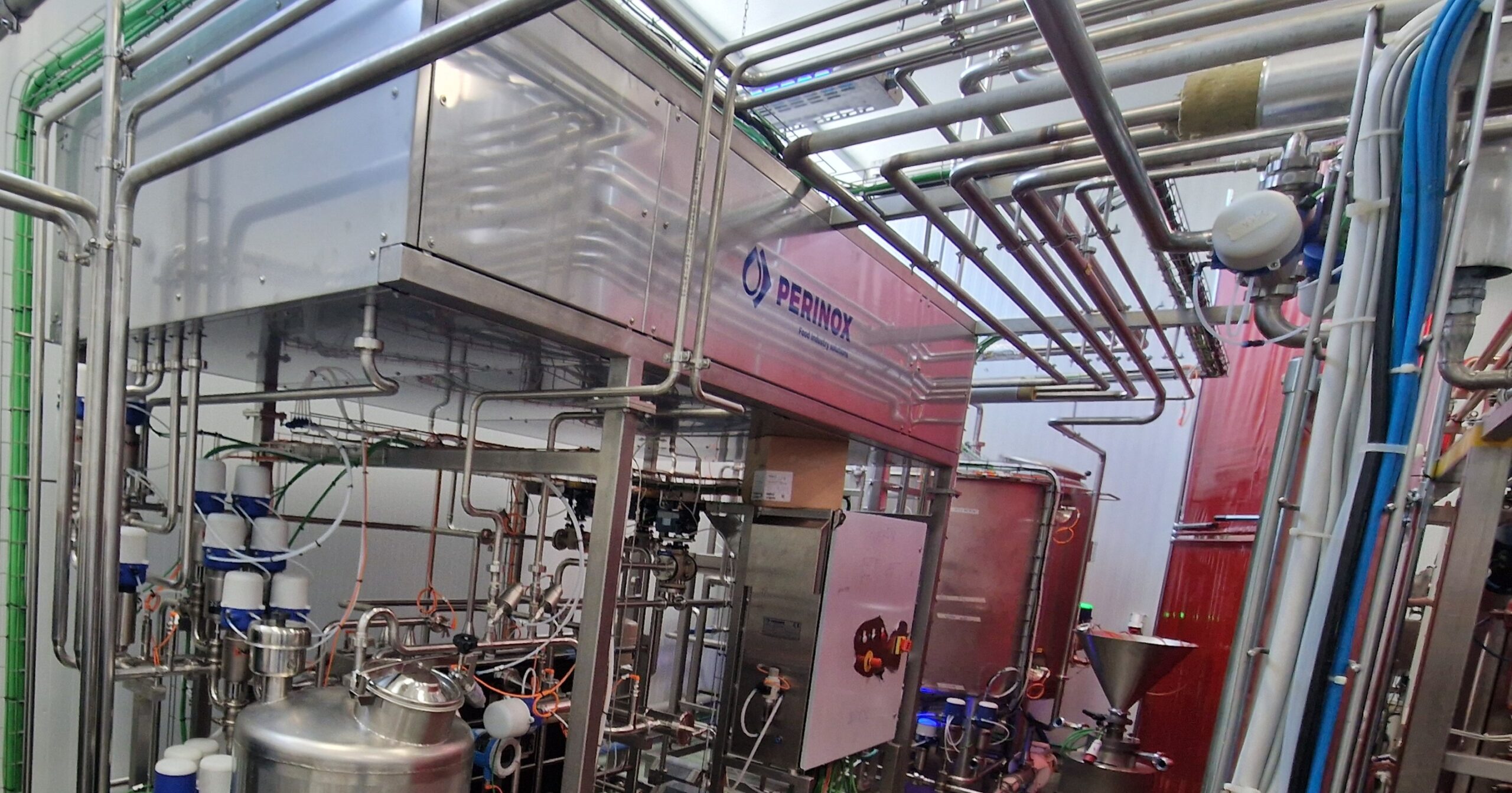 igne automatisée de traitement thermique des fluides industriels pour le traitement des ovoproduits et des protéines.